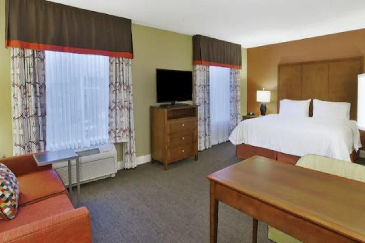 Hampton Inn & Suites Wichita-Northeast Esterno foto