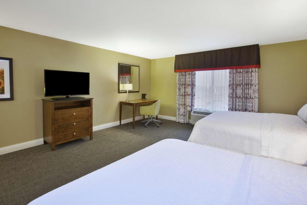 Hampton Inn & Suites Wichita-Northeast Esterno foto
