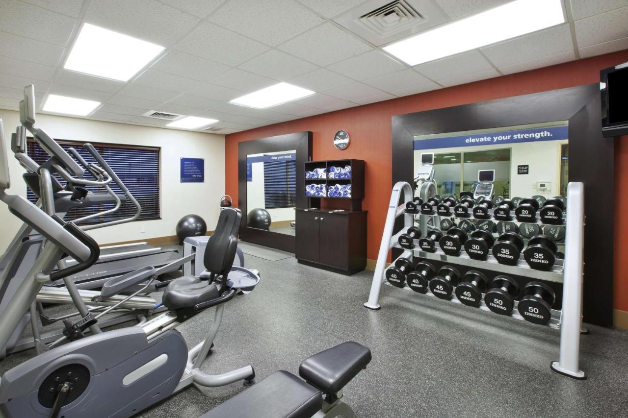 Hampton Inn & Suites Wichita-Northeast Esterno foto
