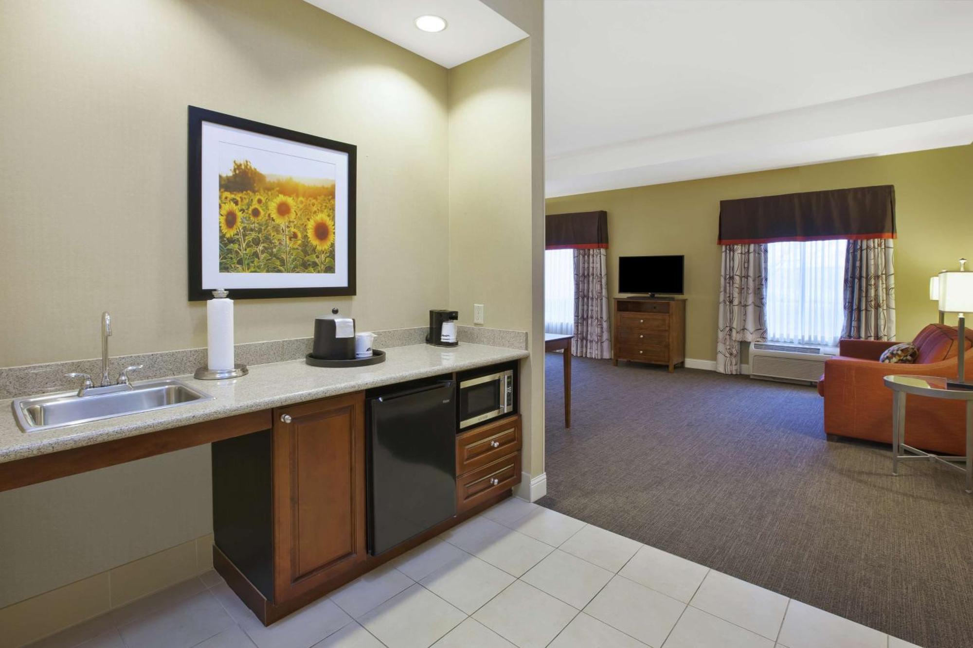 Hampton Inn & Suites Wichita-Northeast Esterno foto