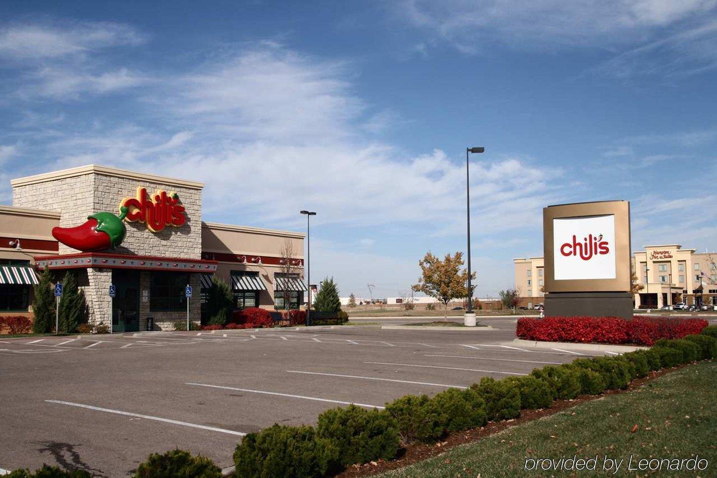 Hampton Inn & Suites Wichita-Northeast Amenities foto