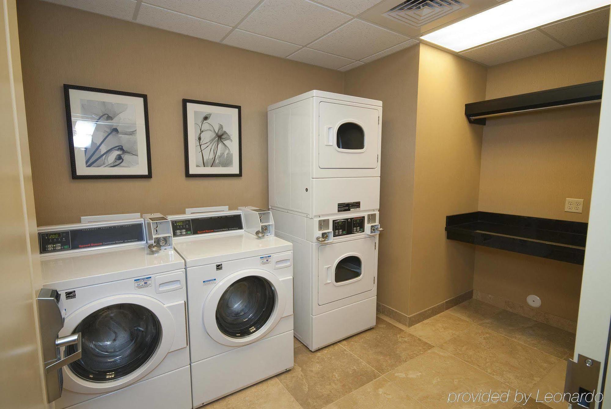 Hampton Inn & Suites Wichita-Northeast Servizi foto